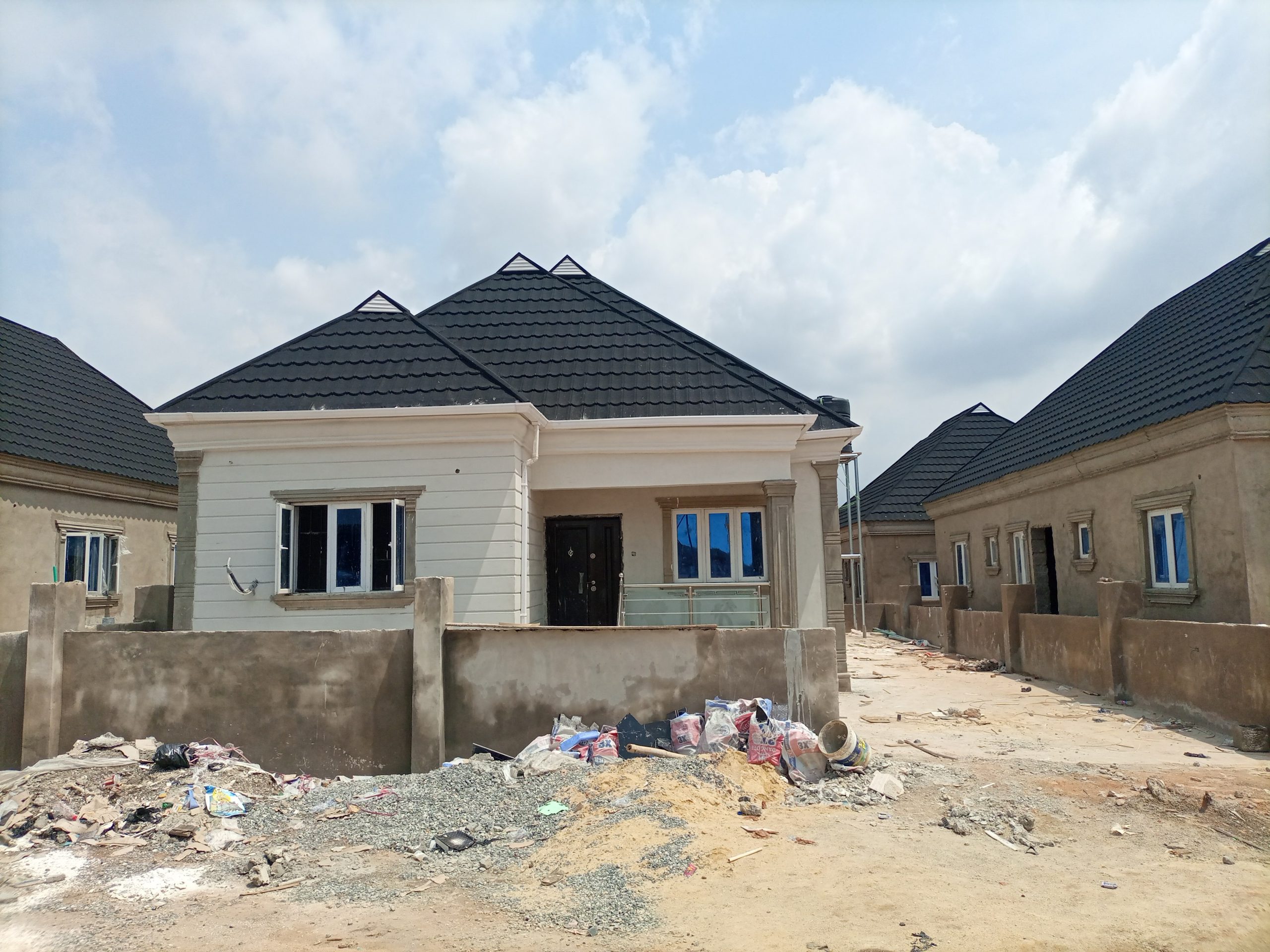 3 Bedroom Painted Detached Bungalow with monthly installment for sale in Lagos Mainland