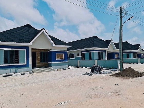 Detached 3 bedroom bungalow with BQ for sale in Awoyaya, Ajah with installmental payment